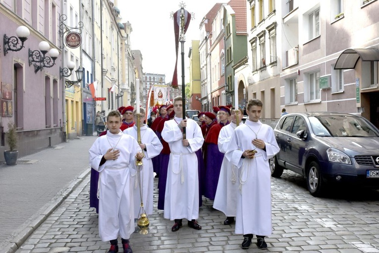 Odpust św. Stanisława, biskupa i męczennika, w diecezji świdnickiej