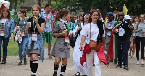 Muzeum Wsi Radomskiej gościło młodych w czasie Dni w Diecezji podczas ŚDM w 2016 roku. 