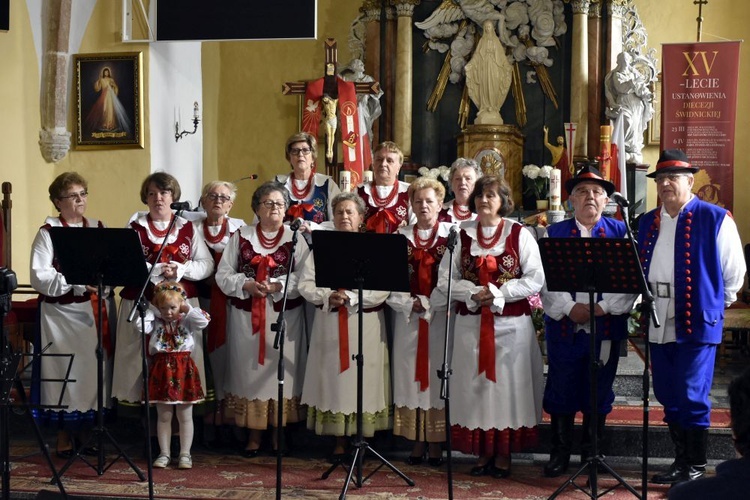 Festiwal pieśni religijnych poświęcony Janowi Pawłowi II