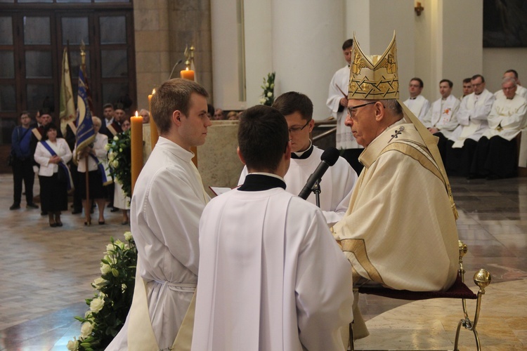 Święcenia prezbiteratu w Katowicach