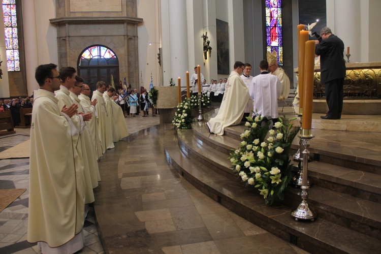 Święcenia prezbiteratu w Katowicach