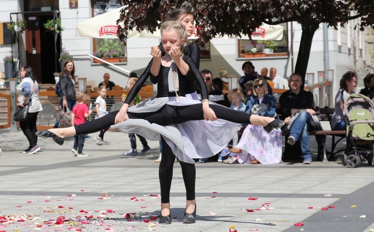 "Cała Polska tańczy dla JP2" - Bielsko-Biała 2019