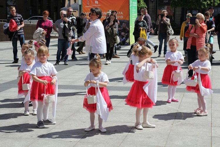 "Cała Polska tańczy dla JP2" - Bielsko-Biała 2019