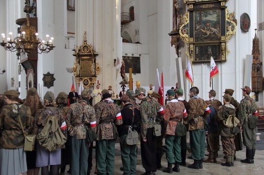 Defilada Zwycięstwa przeszła ulicami Gdańska