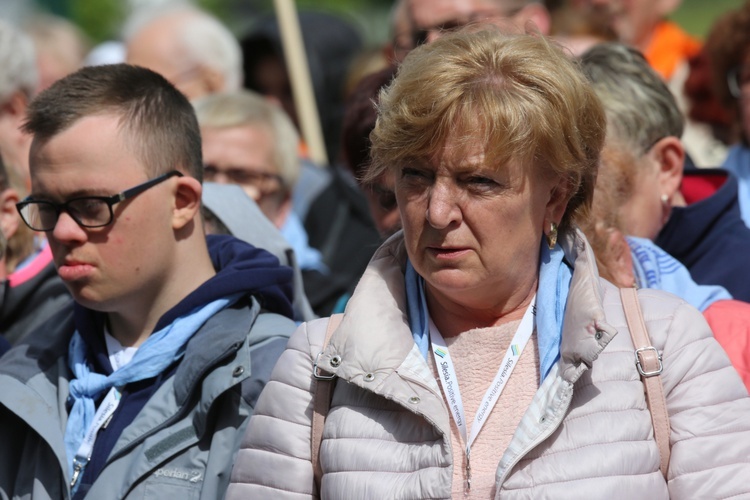 Żegnaj, Piękna Pani z Lourdes 