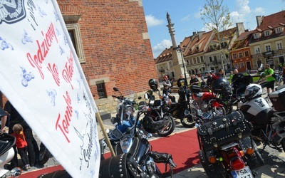 Fotograficy i motocykliści we wspólnej akcji 