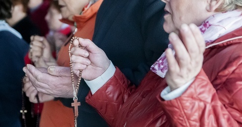 Modlitwa to ofiarowanie miłości. Pielgrzymka Różańcowa