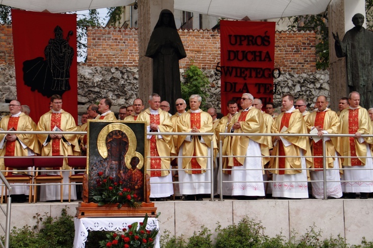 Procesja z Wawelu na Skałkę 2019