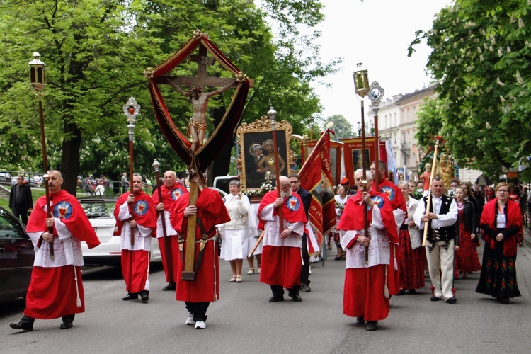 Procesja z Wawelu na Skałkę 2019