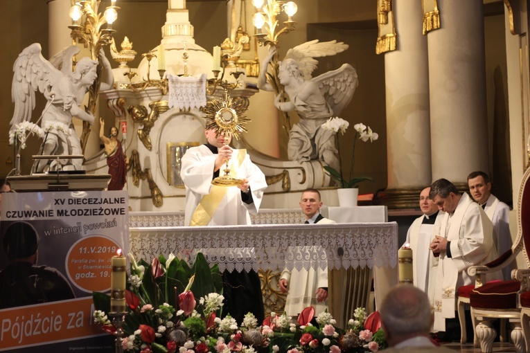 XV Diecezjalne czuwanie młodzieży w intencji powołań