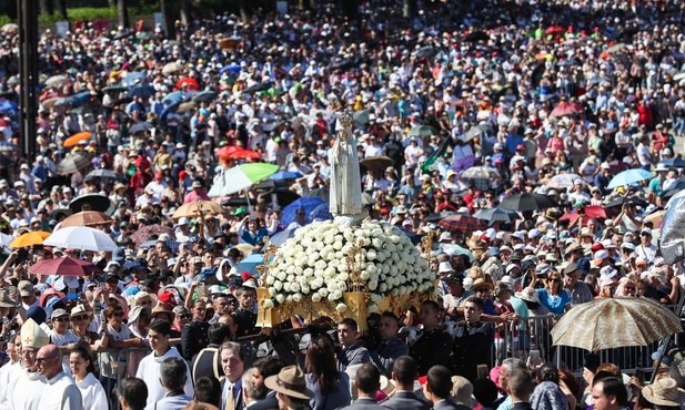 Blisko 250 tys. osób na uroczystościach w Fatimie