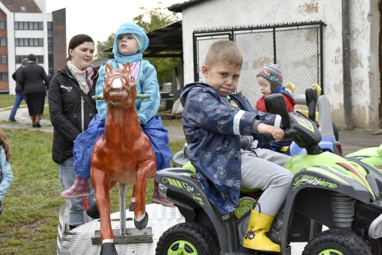 Festyn "Parafia dzieciom" w Świdnicy