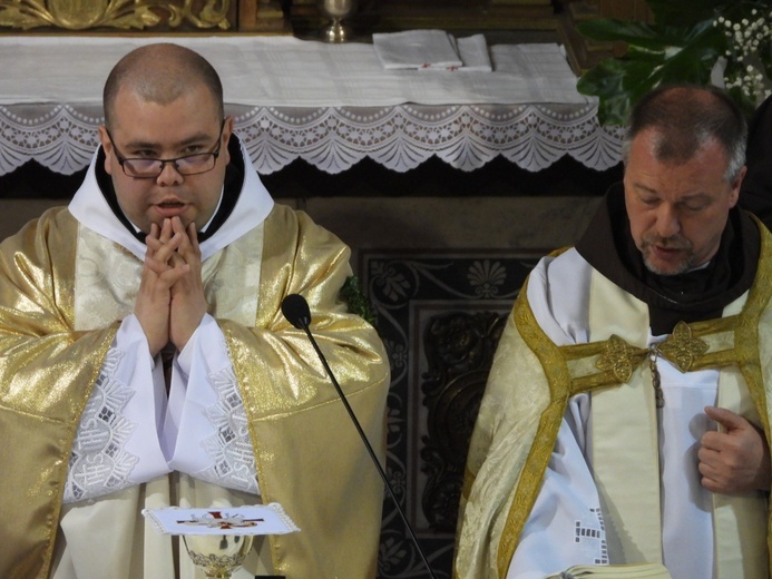 Święcenia i prymicje w kłodzkiej parafii - cz. 01