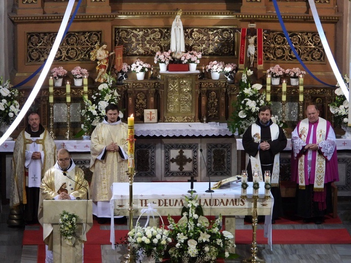 Święcenia i prymicje w kłodzkiej parafii - cz. 01