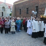 Nabożeństwo fatimskie w archikatedrze wrocławskiej w 102. rocznicę objawień w Fatimie