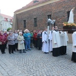 Nabożeństwo fatimskie w archikatedrze wrocławskiej w 102. rocznicę objawień w Fatimie