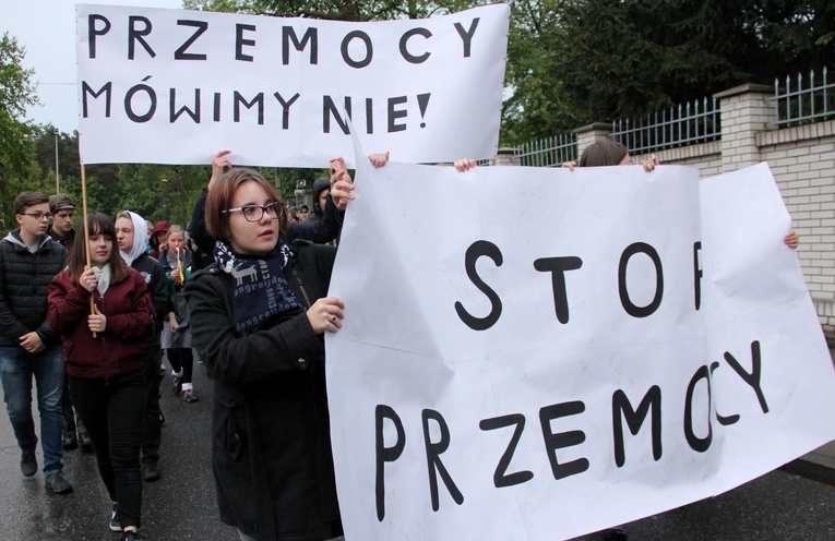 Marsz przeciwko przemocy. Po zabójstwie ucznia w Wawrze