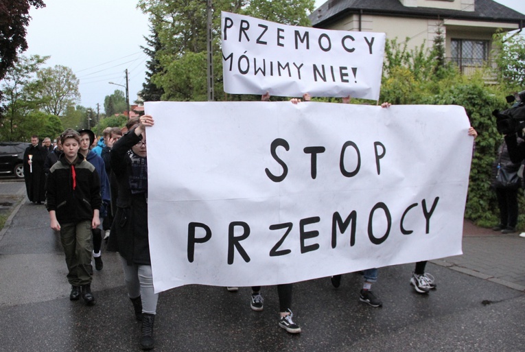 Marsz przeciwko przemocy. Po zabójstwie ucznia w Wawrze