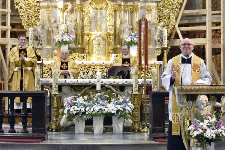 Paschalny Diecezjalny Dzień Wspólnoty w Bardzie Śląskim