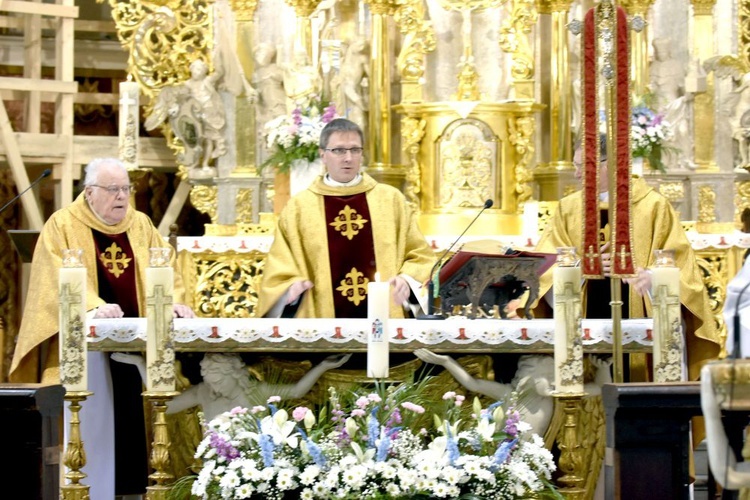 Paschalny Diecezjalny Dzień Wspólnoty w Bardzie Śląskim