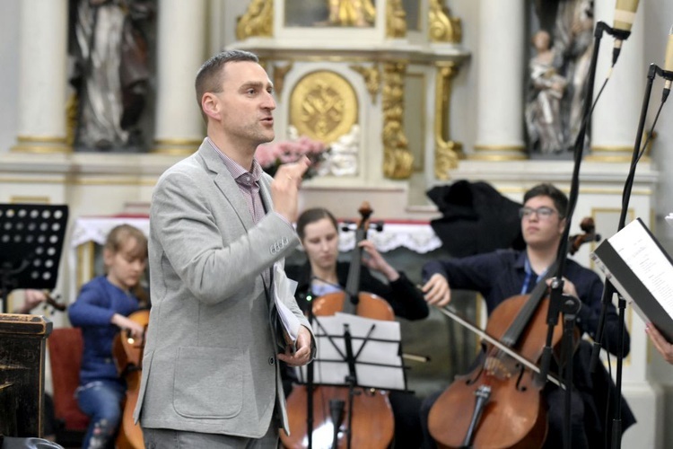 Paschalny Diecezjalny Dzień Wspólnoty w Bardzie Śląskim