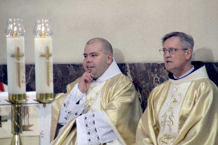 Święcenia i prymicje w kłodzkiej parafii - cz. 02