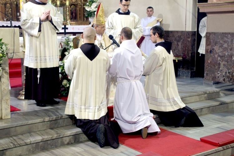 Święcenia i prymicje w kłodzkiej parafii - cz. 02