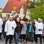 Procesja ku czci Matki Bożej Fatimskiej w Miliczu 