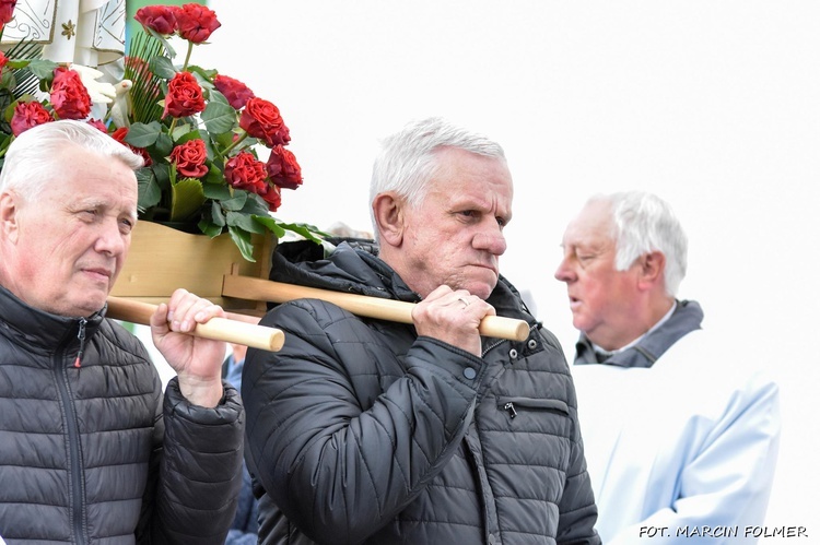 Procesja ku czci Matki Bożej Fatimskiej w Miliczu 