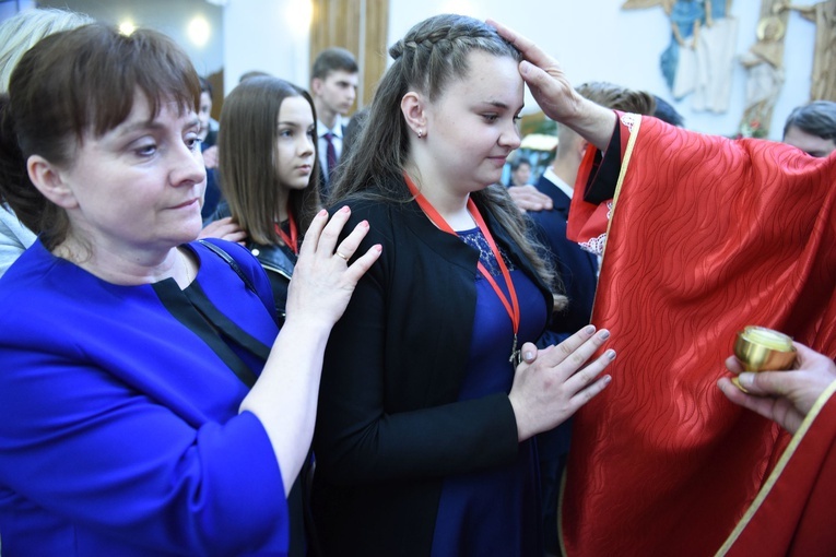 Bierzmowanie w Łękach Górnych