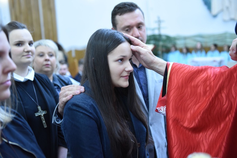 Bierzmowanie w Łękach Górnych