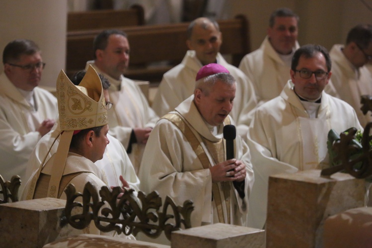 Eucharystia w intencji bp. Adama Wodarczyka i rocznika święceń 1994