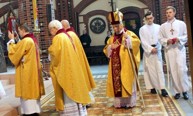 Bp Jan Kopiec: Ceńmy sobie to, że mamy świątynię