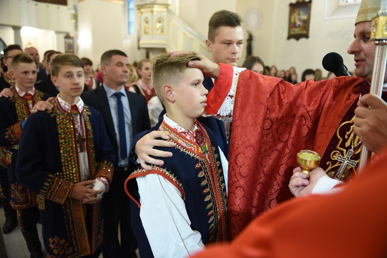 Bierzmowanie w Podegrodziu
