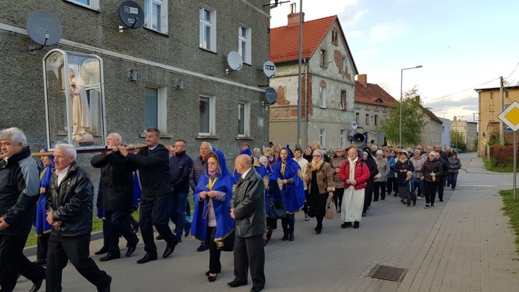 Intronizacja figury Matki Bożej w Bielawie