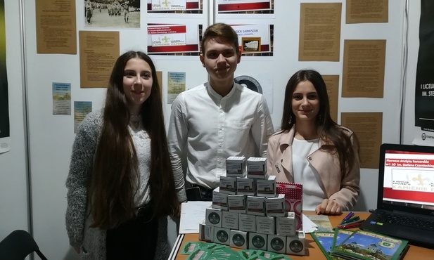 Katowice. Gala finałowa X edycji projektu edukacyjnego Kamienie Pamięci - "Harcerze Niepodległej" [ZDJĘCIA]