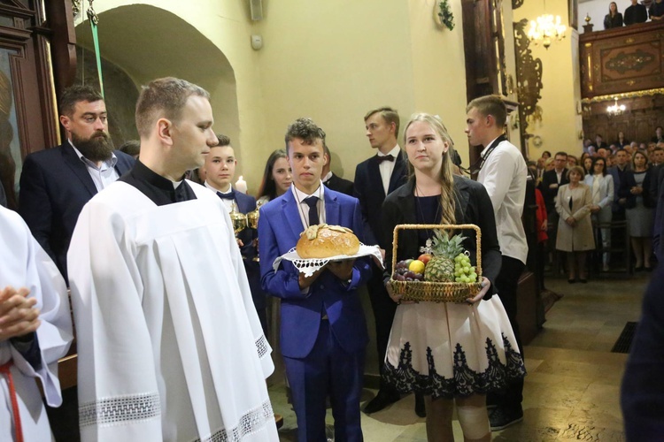 Bierzmowanie w Starym Sączu