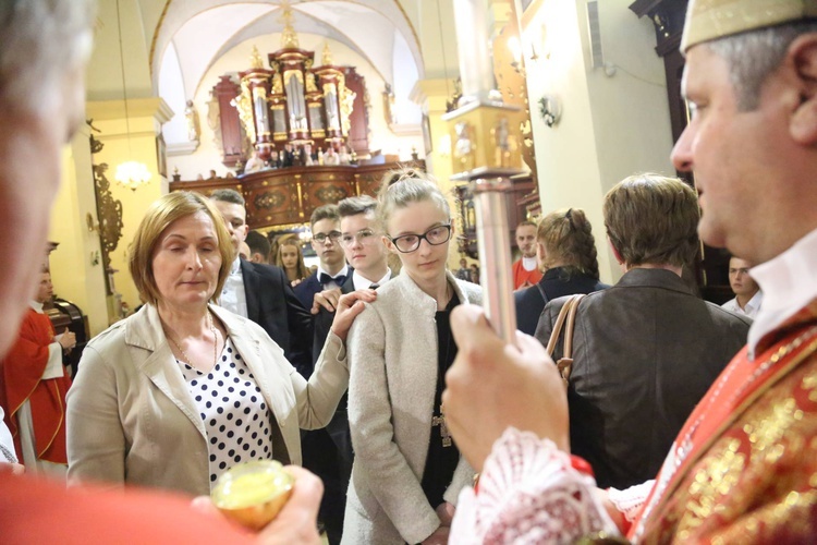 Bierzmowanie w Starym Sączu