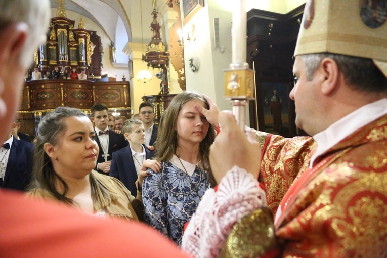 Bierzmowanie w Starym Sączu