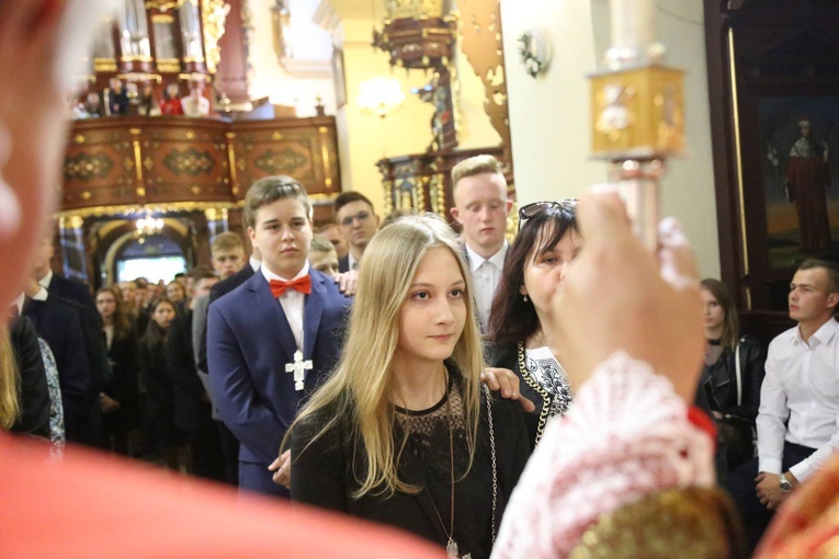 Bierzmowanie w Starym Sączu