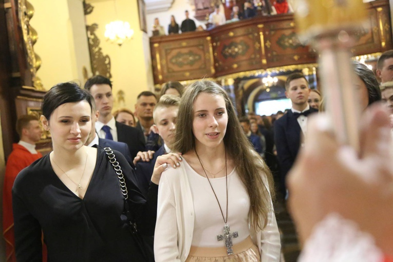 Bierzmowanie w Starym Sączu