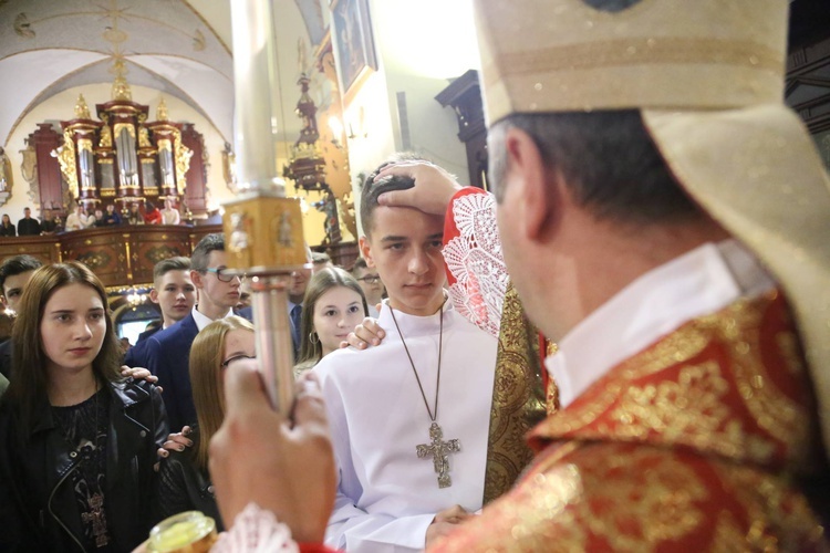 Bierzmowanie w Starym Sączu