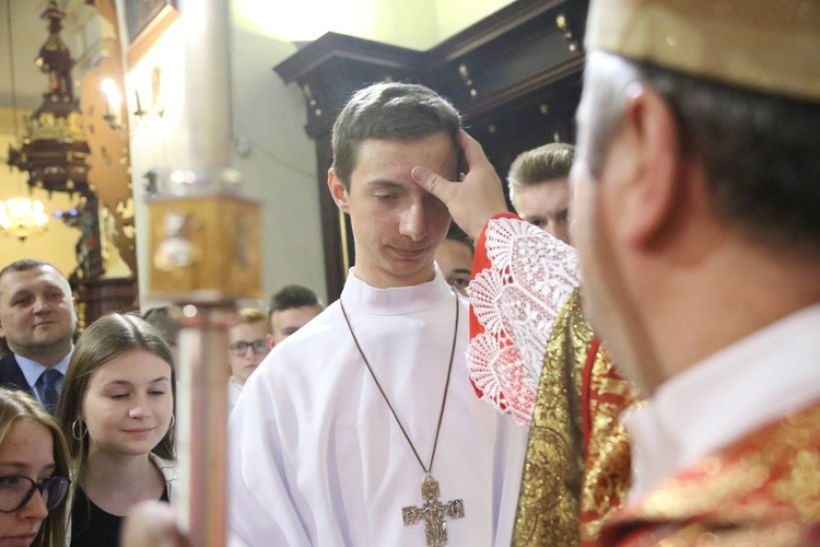 Bierzmowanie w Starym Sączu