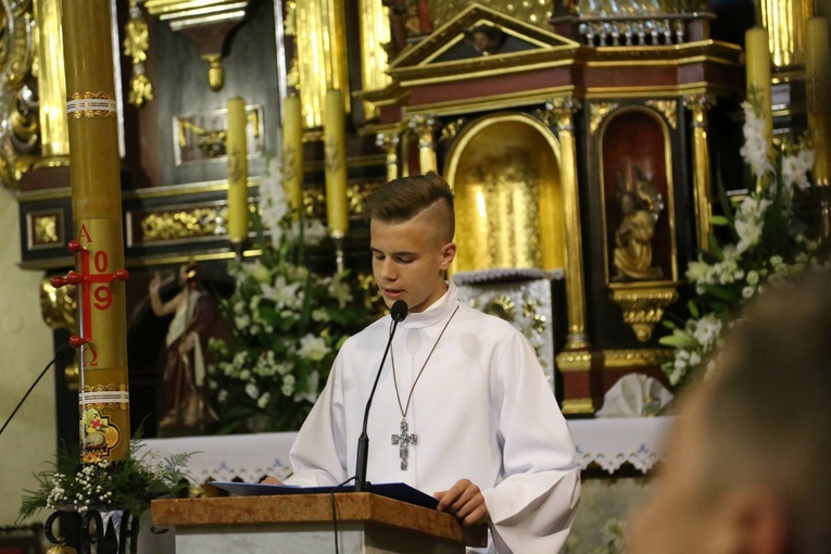 Bierzmowanie w Starym Sączu