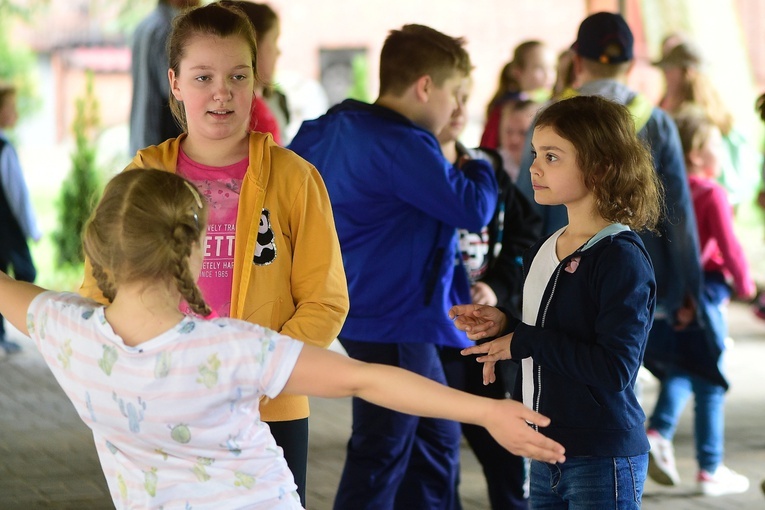 Pieniężno. VI Konkurs Plastyczny "Gdy myślę misje"