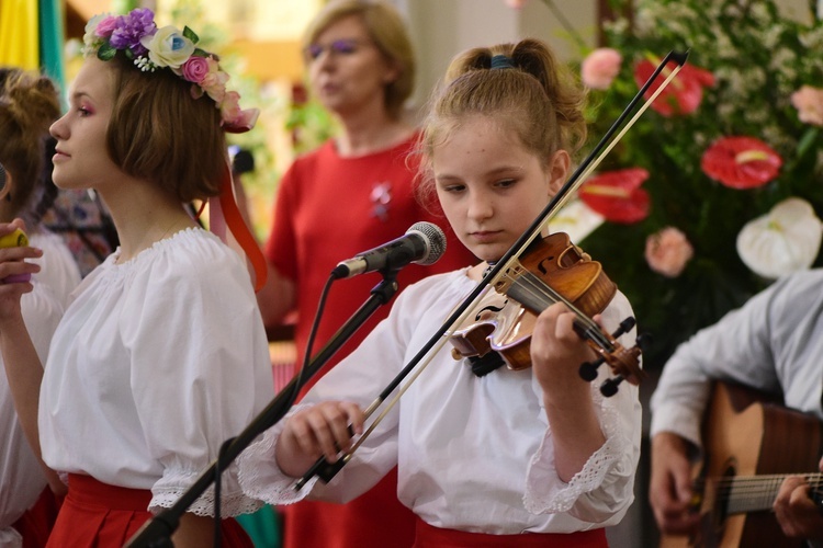 Pieniężno. VI Konkurs Plastyczny "Gdy myślę misje"