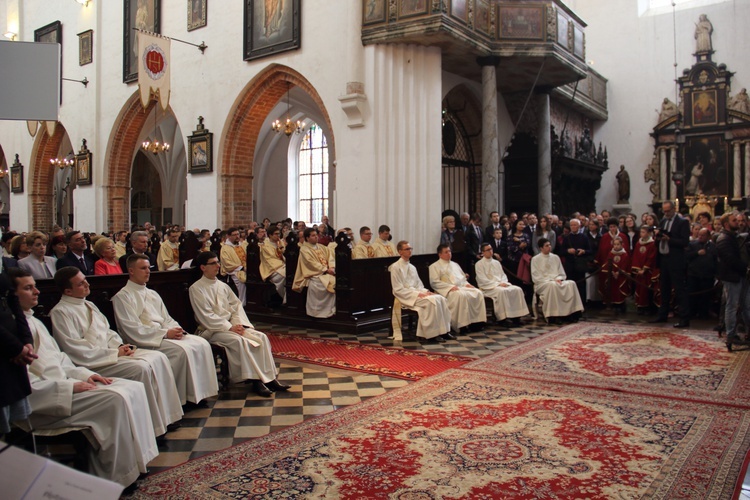 Święcenia prezbiterów w archikatedrze oliwskiej