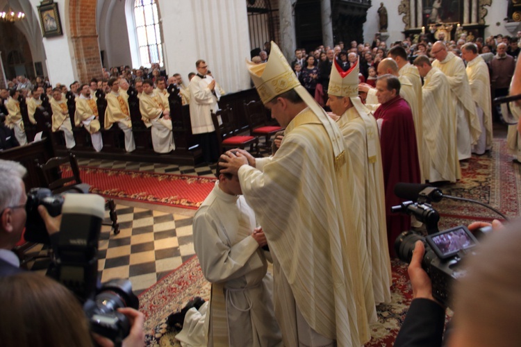 Święcenia prezbiterów w archikatedrze oliwskiej