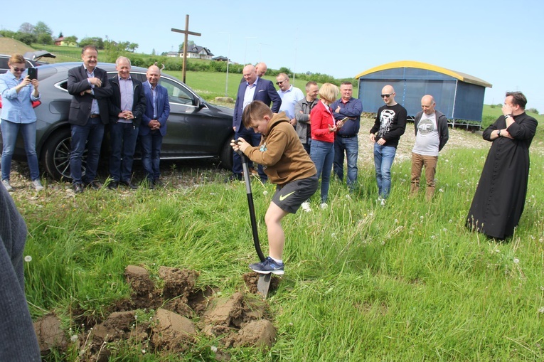 Rozpoczęcie budowy nowego kościoła w Nowym Sączu