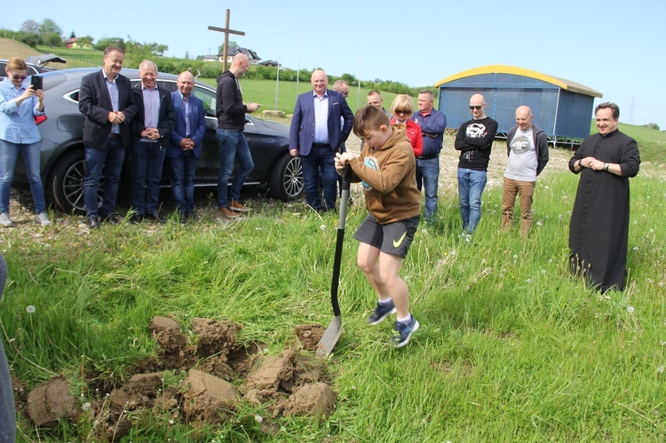 Rozpoczęcie budowy nowego kościoła w Nowym Sączu